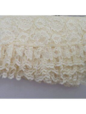 Vintage Lace Valance Floral Pattern 272" W x 24" L Creamy Yellow Scallop Ruffled
